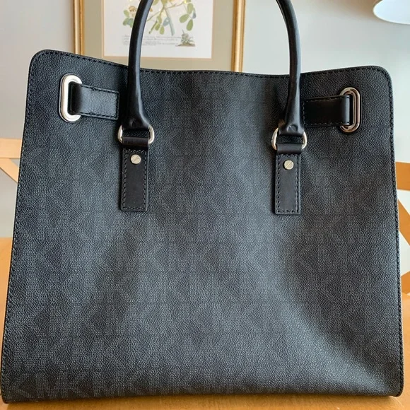 COPY - Michael Kors Large Hamilton MK Logo Tote Bag Purse Black 🖤🖤🖤 Silver Hard… - Picture 11 of 16